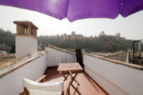 Comfortable house in Granada with private parking